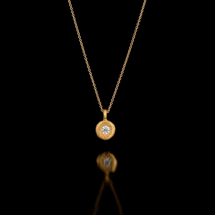 PreStyled Sets Diamond set in a thick Gold Pendant Gzahav